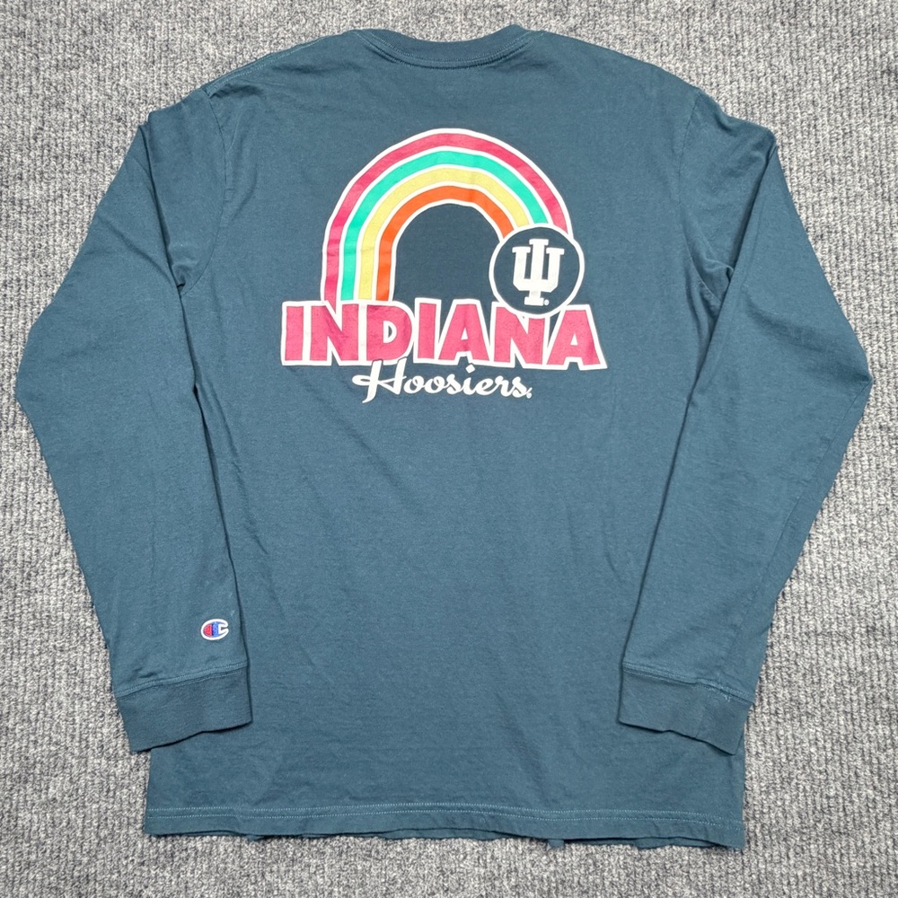 Champion Long Sleeve Michigan State Spartans Rainbow Graphic Print Pocketed Tee